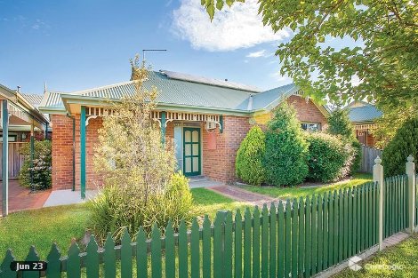 7 Balmoral Dr, Ballarat East, VIC 3350