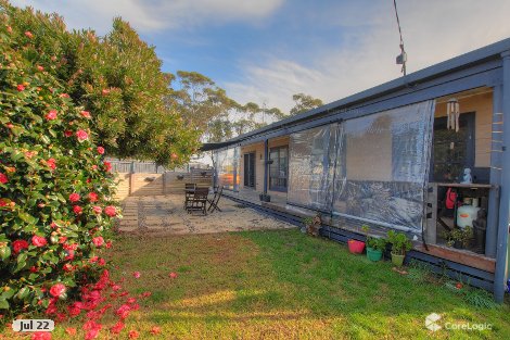 1 Lakeside Dr, Lake Tyers Beach, VIC 3909