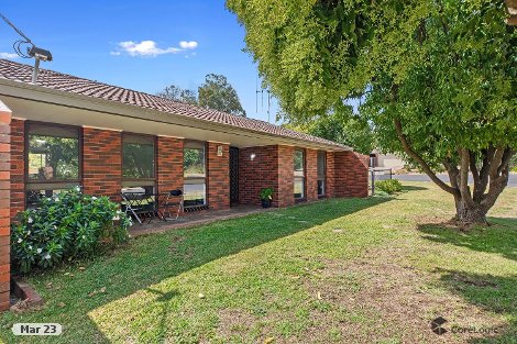 1/1 Nandina Ct, Strathdale, VIC 3550