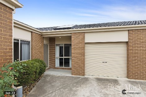 2/8 Orlando Dr, Truganina, VIC 3029