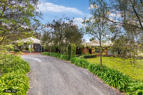 3 Karula Cl, Kangaroo Flat, VIC 3555