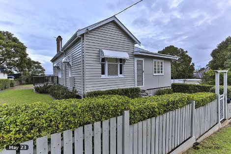 8 Kelfield St, North Toowoomba, QLD 4350