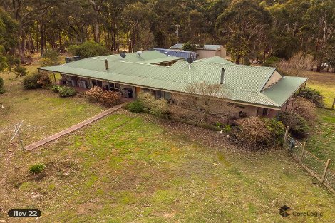 7 Scenic Ct, Gordon, VIC 3345