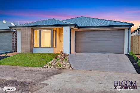 18 Arthurdale Cres, Werribee, VIC 3030