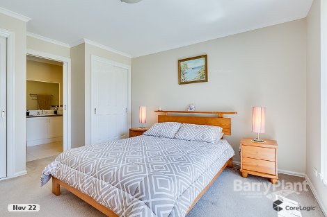 18/101-105 Pecks Rd, Sydenham, VIC 3037