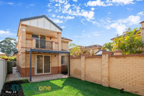 2/11 Macleod Rd, Applecross, WA 6153