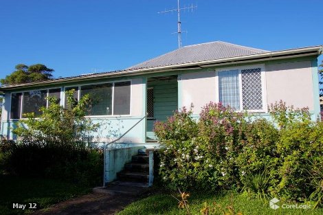 17 Middle Rd, Palmers Island, NSW 2463