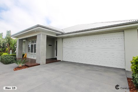 33 Seaside Bvd, Fern Bay, NSW 2295