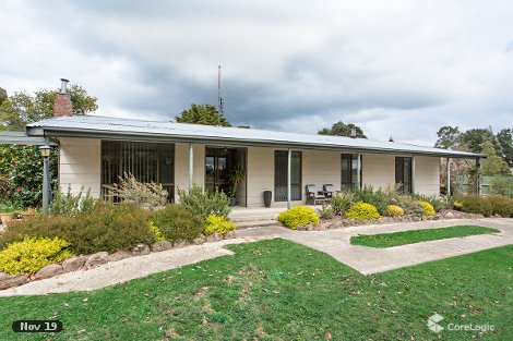 105 Thomas Rd, Haddon, VIC 3351