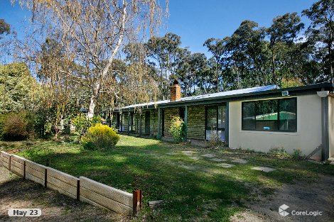 40 Robert Rd, Woodend, VIC 3442