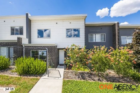 16/11 Castan St, Coombs, ACT 2611