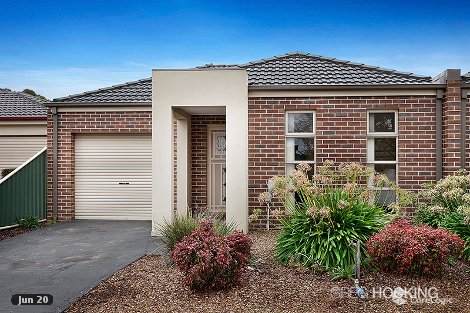 1/16 Carissa Cct, Werribee, VIC 3030