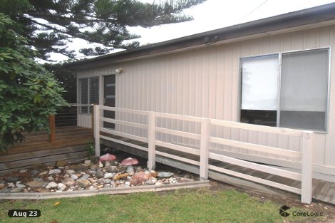 3 Capes Rd, Lakes Entrance, VIC 3909