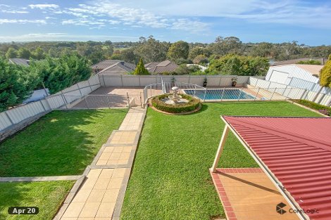 18 Mathew Cres, Young, NSW 2594