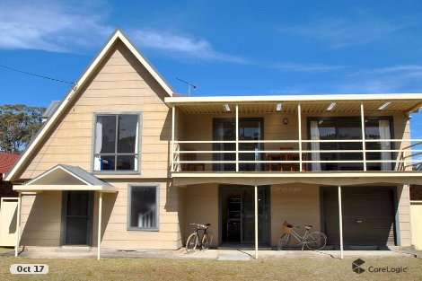 135 Queen Mary St, Callala Beach, NSW 2540