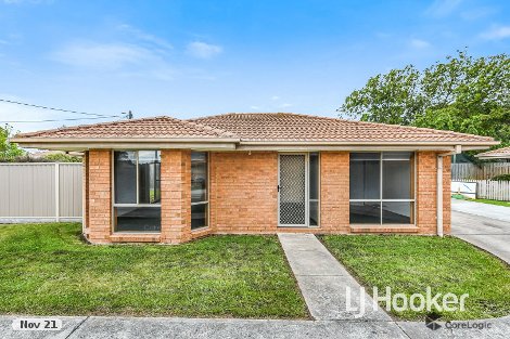 1/5 Maureen Cl, Cranbourne West, VIC 3977