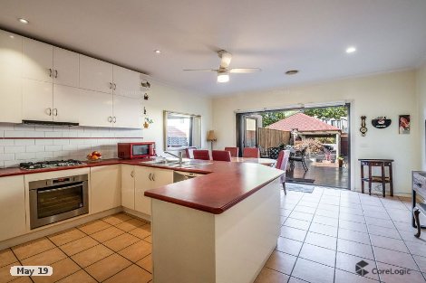 24 Bateman Rd, Kensington, VIC 3031