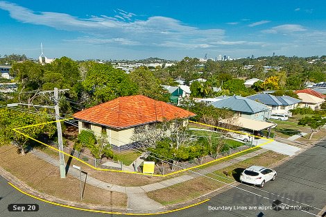 32 Thuruna St, Stafford, QLD 4053