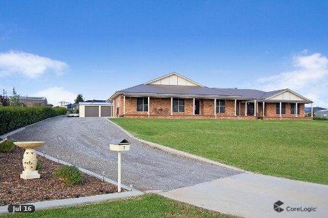 7 Snow Gum Cl, Moore Creek, NSW 2340