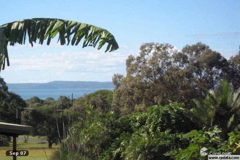 18 Seaview Dr, Booral, QLD 4655