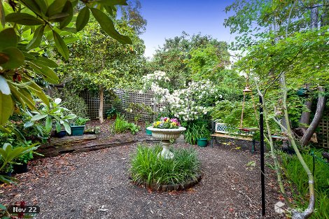 5 Moore Rd, Vermont, VIC 3133