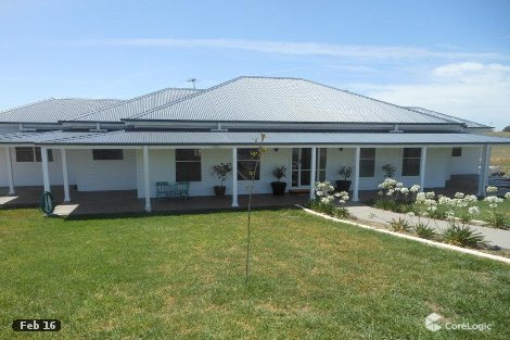 104 Burrows Rd, Burrangong, NSW 2594