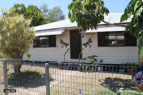 15 Meyer St, Gayndah, QLD 4625