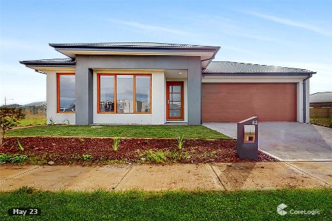 82 Carfin Cct, Thornhill Park, VIC 3335