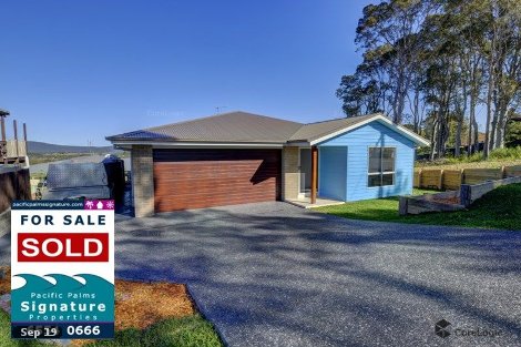 13 Coolangatta St, Coomba Park, NSW 2428