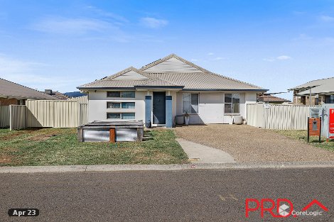 11 Carnegie Pl, Westdale, NSW 2340