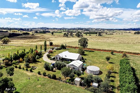 32 Carcoar Rd, Forest Reefs, NSW 2798