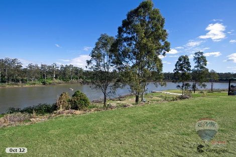 4 Riverpoint Bvd, Riverhills, QLD 4074