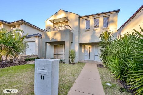 11 Hillsborough Cres, Glenfield, NSW 2167