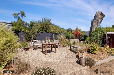 27 Dundas St, Lancefield, VIC 3435