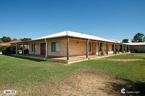 8 Wallace St, Mundijong, WA 6123