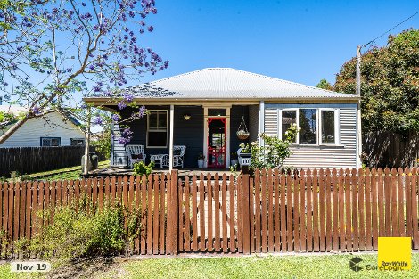 10 Birriley St, Bomaderry, NSW 2541