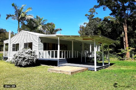 2 Kookie Ave, Charlotte Bay, NSW 2428