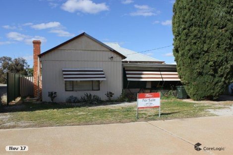 39 Bates St, Merredin, WA 6415