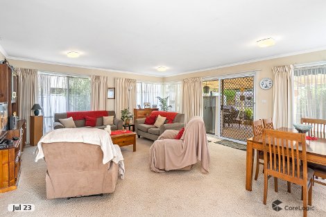 70 Railway Pde S, Chadstone, VIC 3148