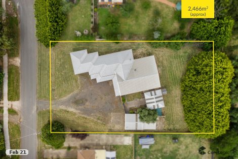 18 White Ave, Romsey, VIC 3434