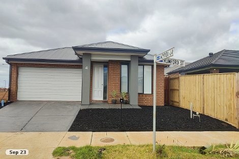 4 Rumford St, Thornhill Park, VIC 3335