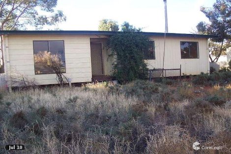 102 Sylvester St, Coolgardie, WA 6429