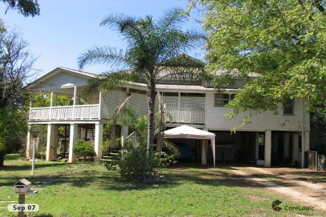 1 Downing St, Gayndah, QLD 4625