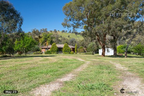 657 Sandy Creek Rd, Sandy Creek, VIC 3695