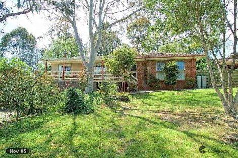 5 Meadow Ct, Wandin North, VIC 3139