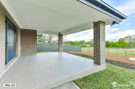 76 Nixon Rd, Thirlmere, NSW 2572