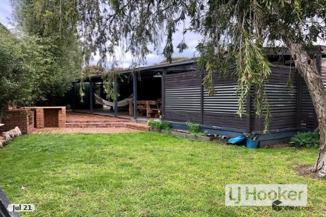 8 Mcmillan Gr, Paynesville, VIC 3880