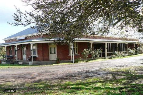 2 Dundas St, Lancefield, VIC 3435