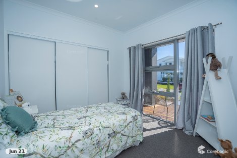 94 Seaside Dr, Banksia Beach, QLD 4507