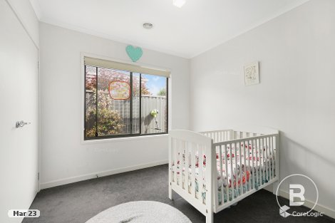 101 Oshannassy Pde, Lucas, VIC 3350